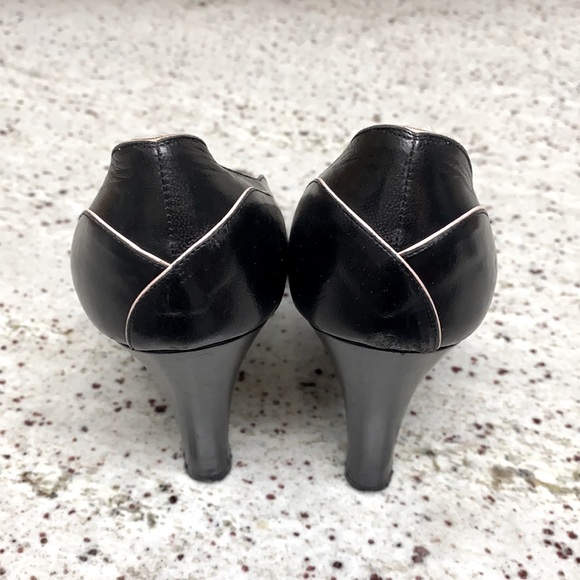 Marc Jacobs Black Open Toe Slip On Leather Heels - Picture 5 of 11